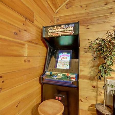 Creekside Paradise Found! One-Bedroom Mountain Cabin In Pigeon Forge Sevierville Ngoại thất bức ảnh